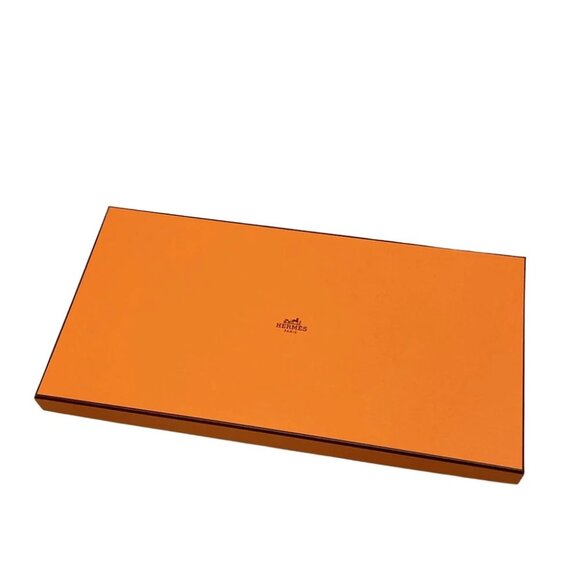 HERMES Carrejean/Shawl Carre 140 - Cream Black Cashmere Silk Scarf - Picture 5 of 6